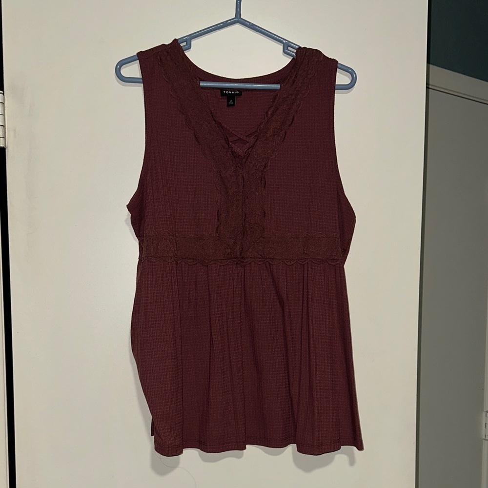 Knox Rose Burgundy Sleeveless Blouse